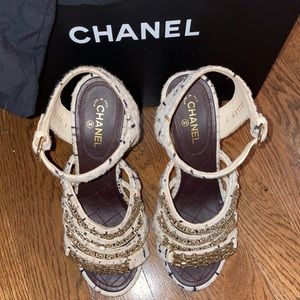 Chanel Ivory Tweed Chain block heel sandals /Heels size 36